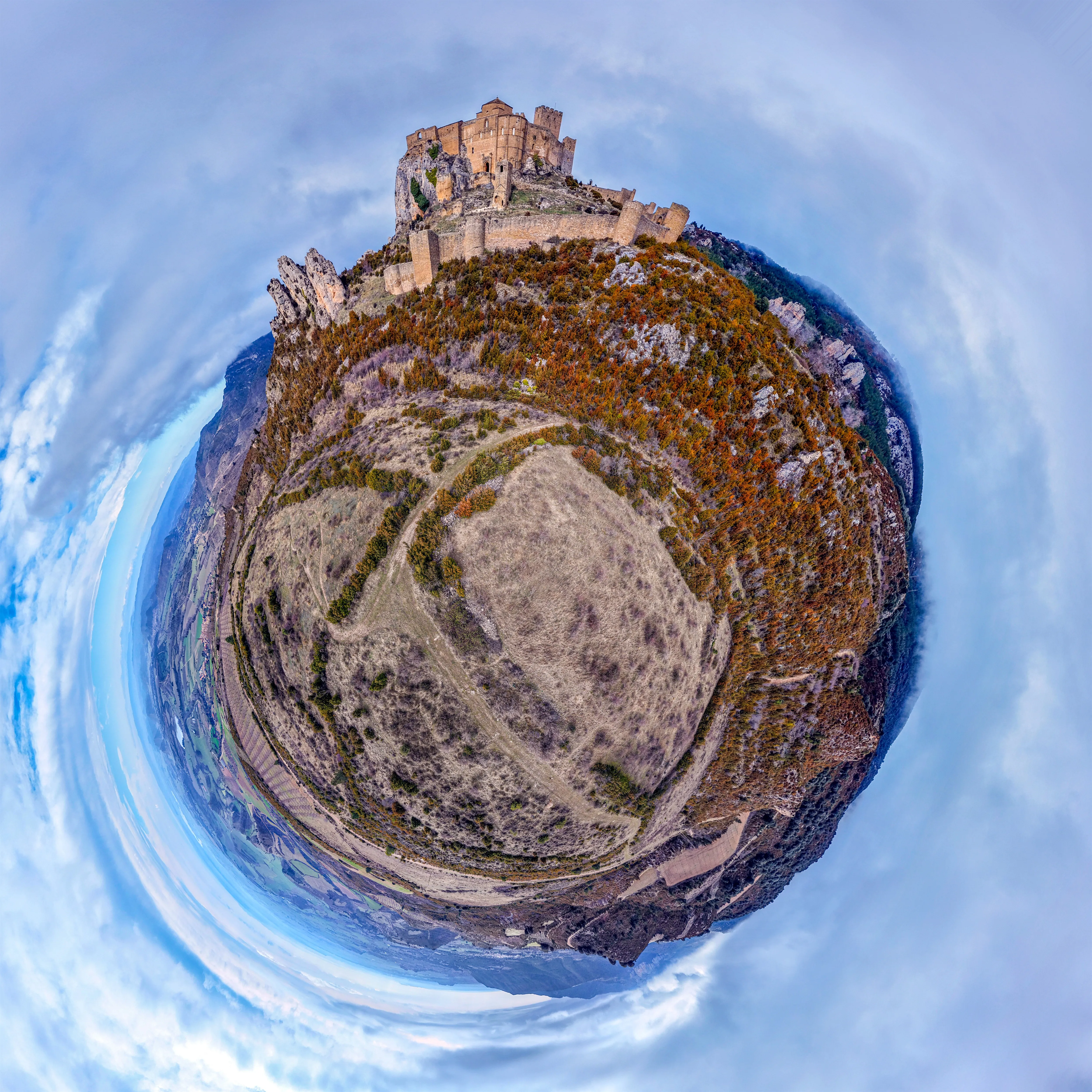 Vista grande de Planeta Castillo Loarre