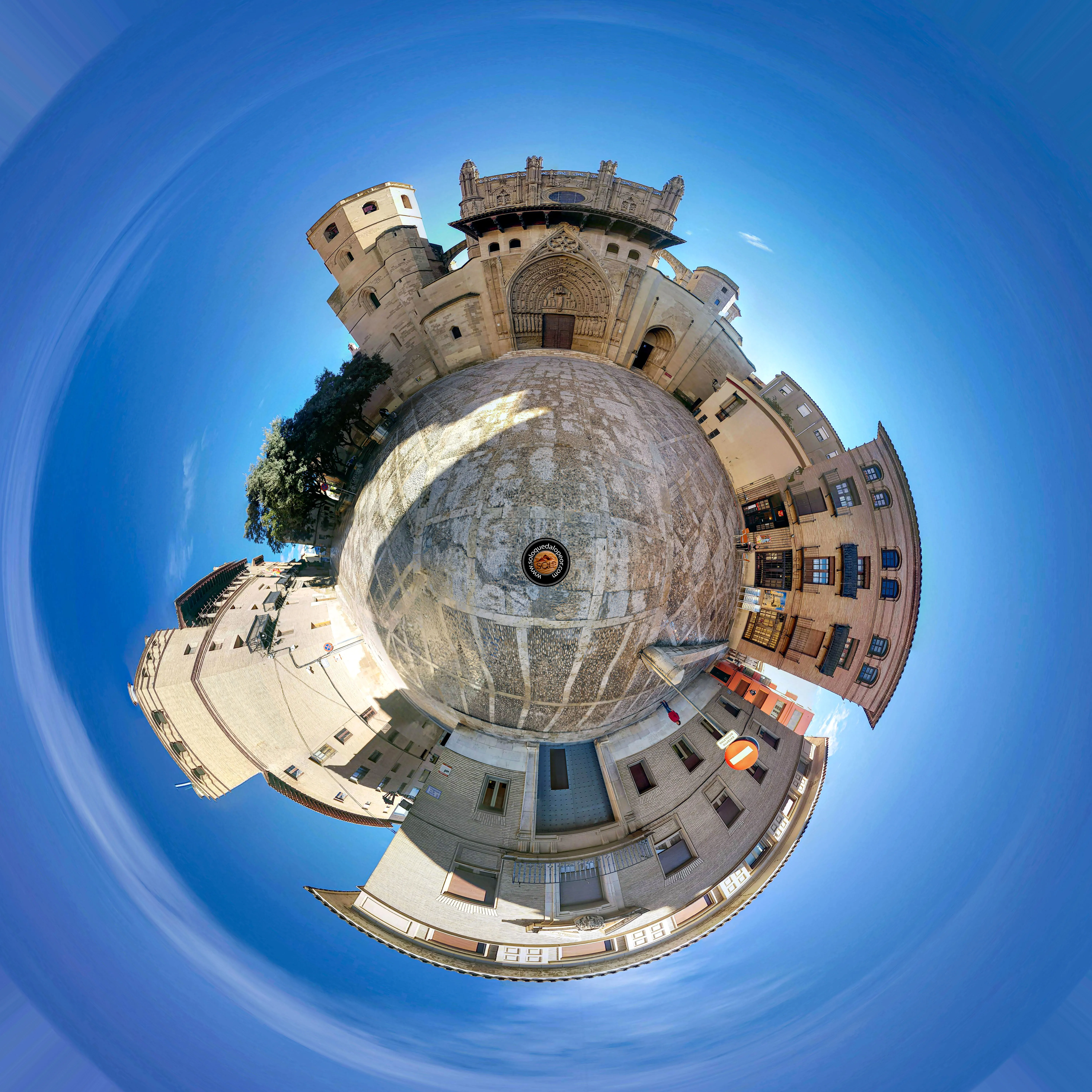 Vista grande de Planeta Catedral de Huesca