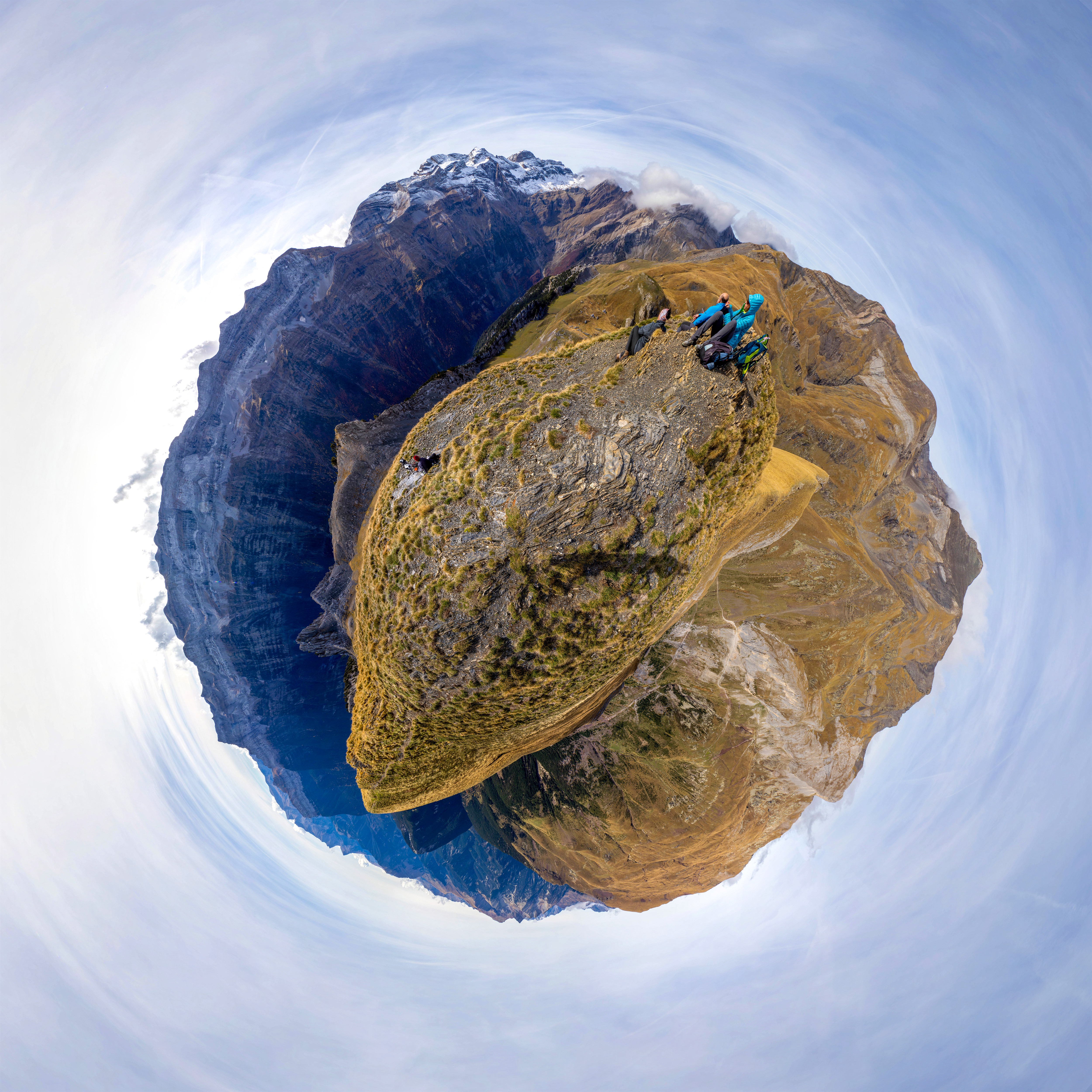 Imagen completa de Planeta Comodoto