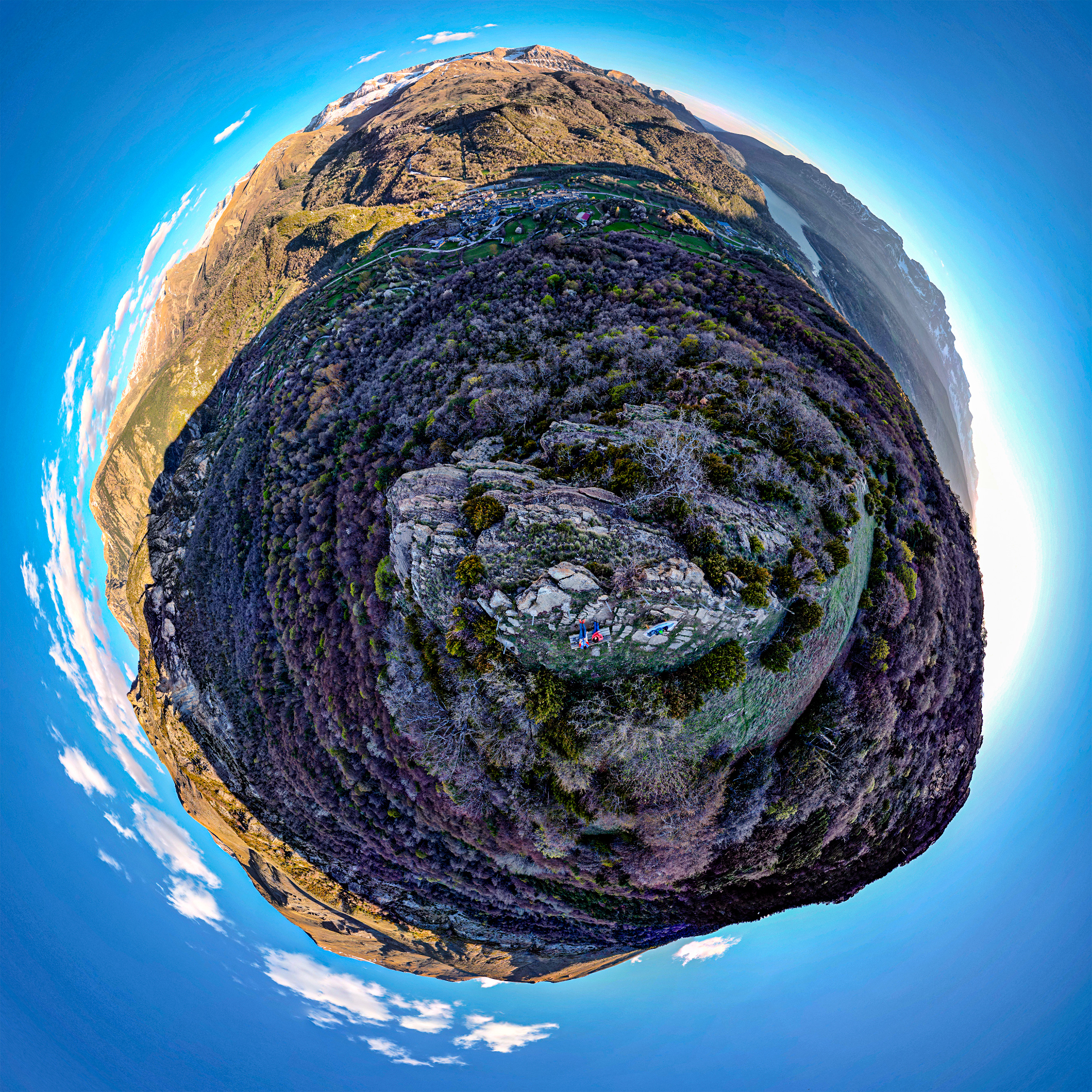 Imagen completa de Planeta Peña Medio