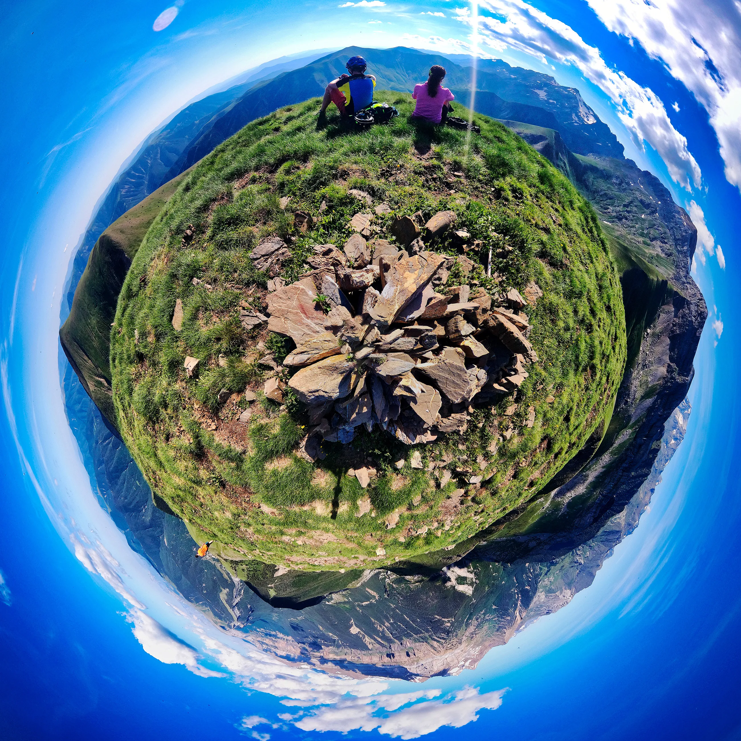 Vista grande de Planeta Tozal de las Comas